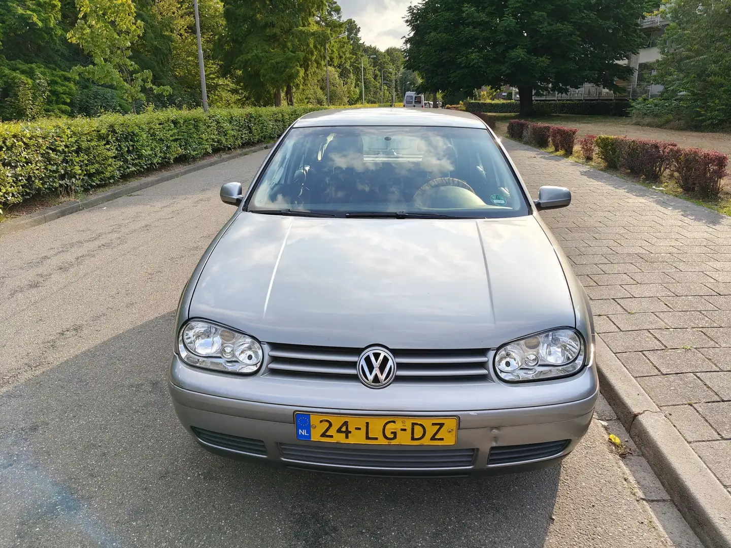 Volkswagen Golf 1.6-16V Ocean grijs 2003 airco trekhaak 5 deurs Grijs - 2