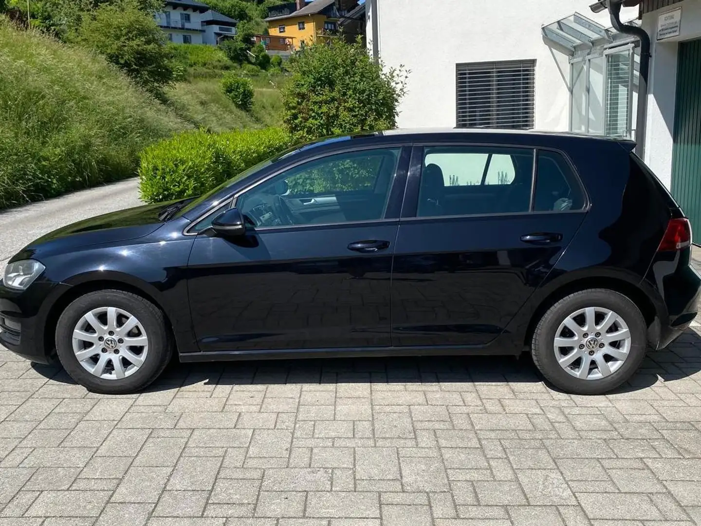 Volkswagen Golf Golf Trendline 1,6 BMT TDI DPF Trendline Schwarz - 1