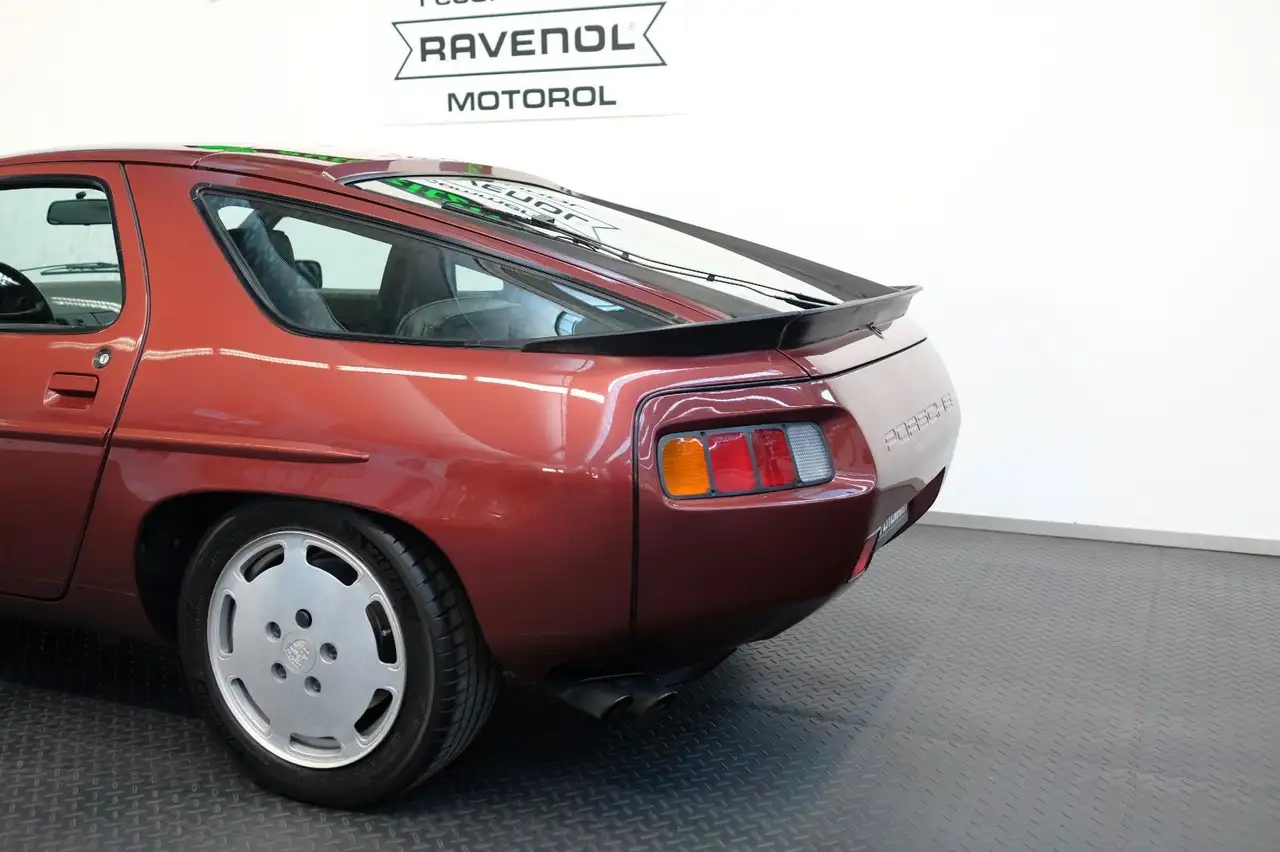 Porsche 928 S/2.BESITZ/TOP-HISTORIE/ORIGINAL, foto 8