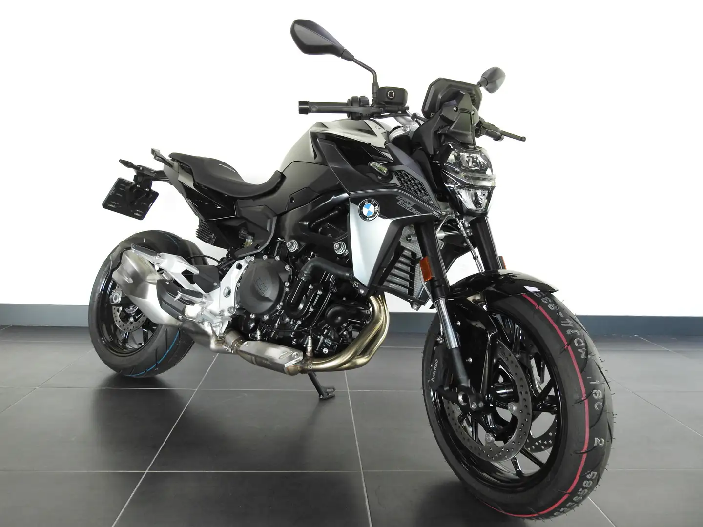 BMW F 900 R Zwart - 2