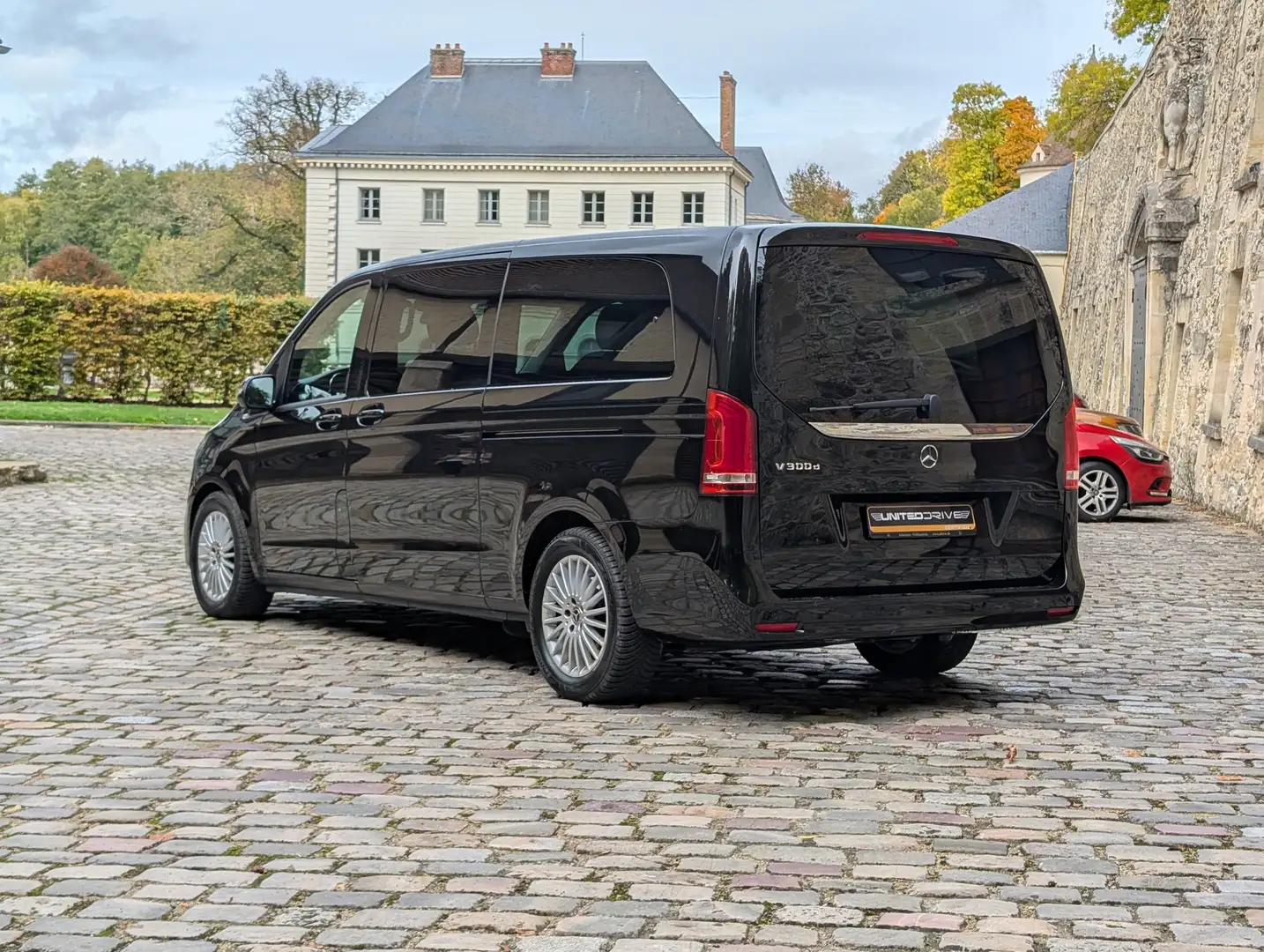 Mercedes-Benz V 300 Classe Extra-Long d 9G-TRONIC AVANTGARDE Noir - 2