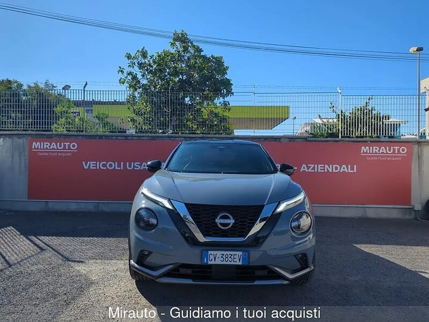 Nissan Juke 2ª serie Juke 1.0 DIG-T 114 CV N-Design Gris - 2
