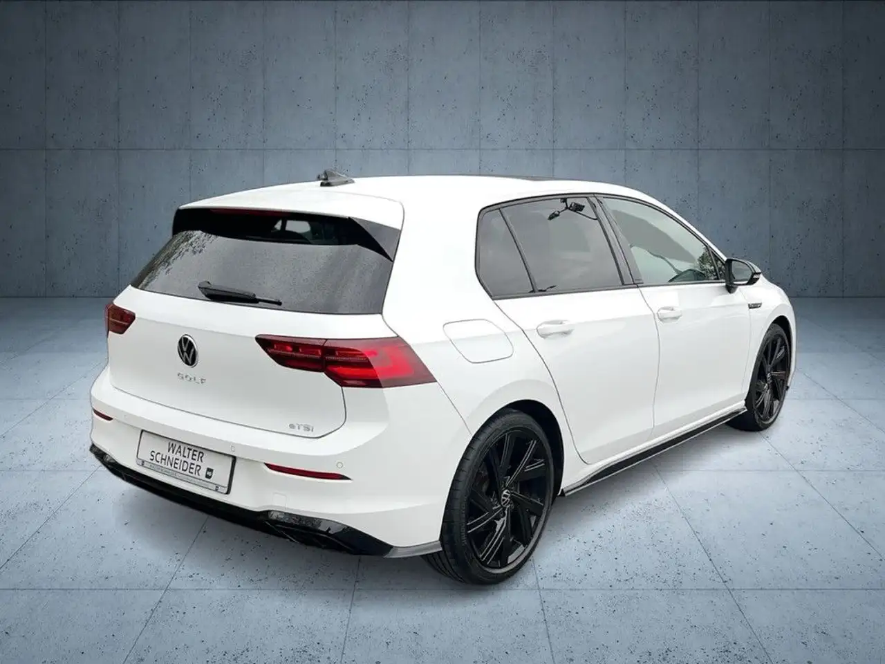 Volkswagen Golf 1.5 eTSI DSG R-Line Navi AHK Pano 7