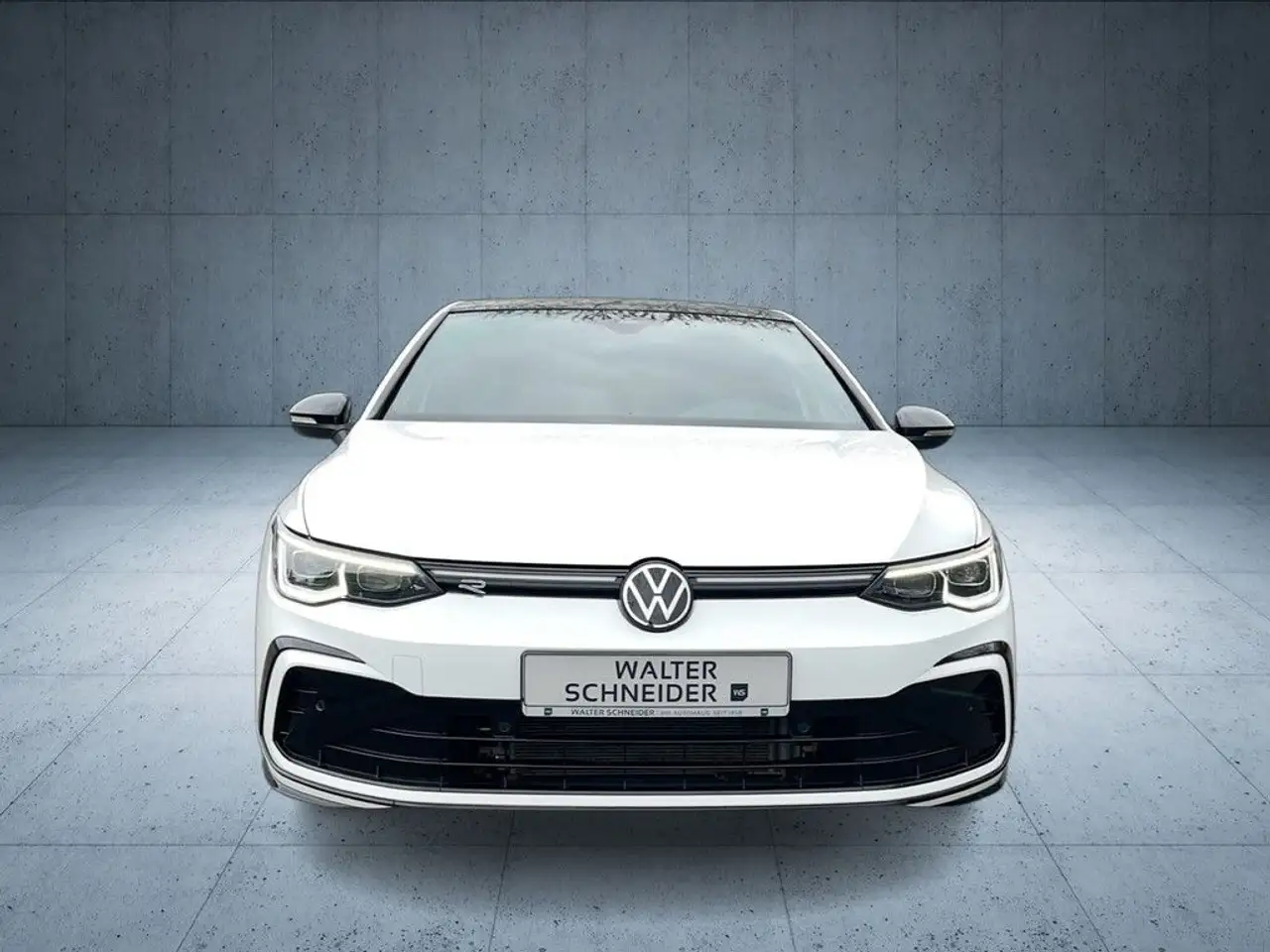 Volkswagen Golf 1.5 eTSI DSG R-Line Navi AHK Pano 10
