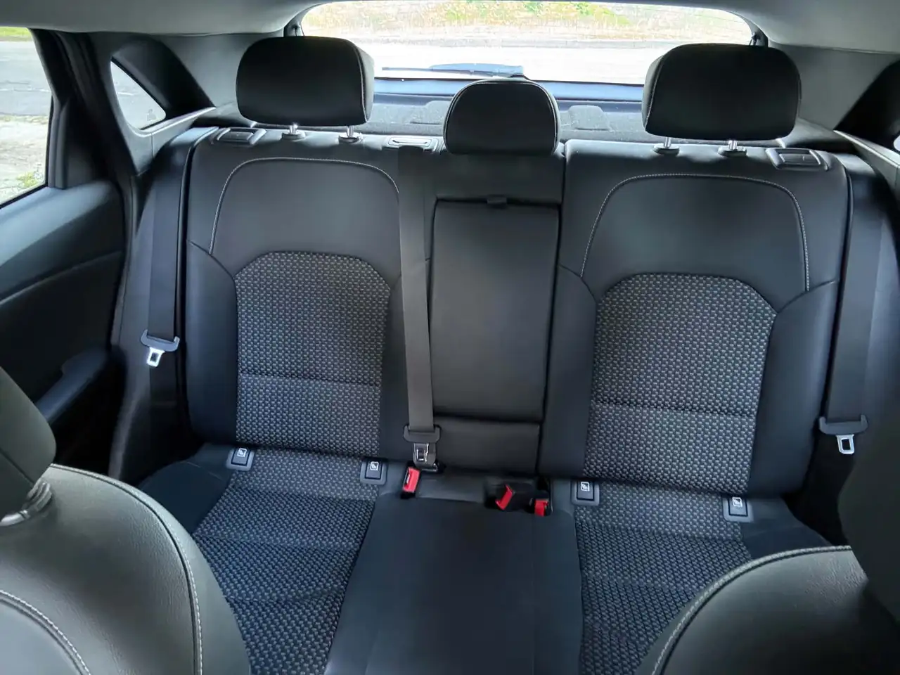 Kia Ceed 1.4i More, миниатюра 8