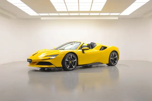 Ferrari SF90 Spider
