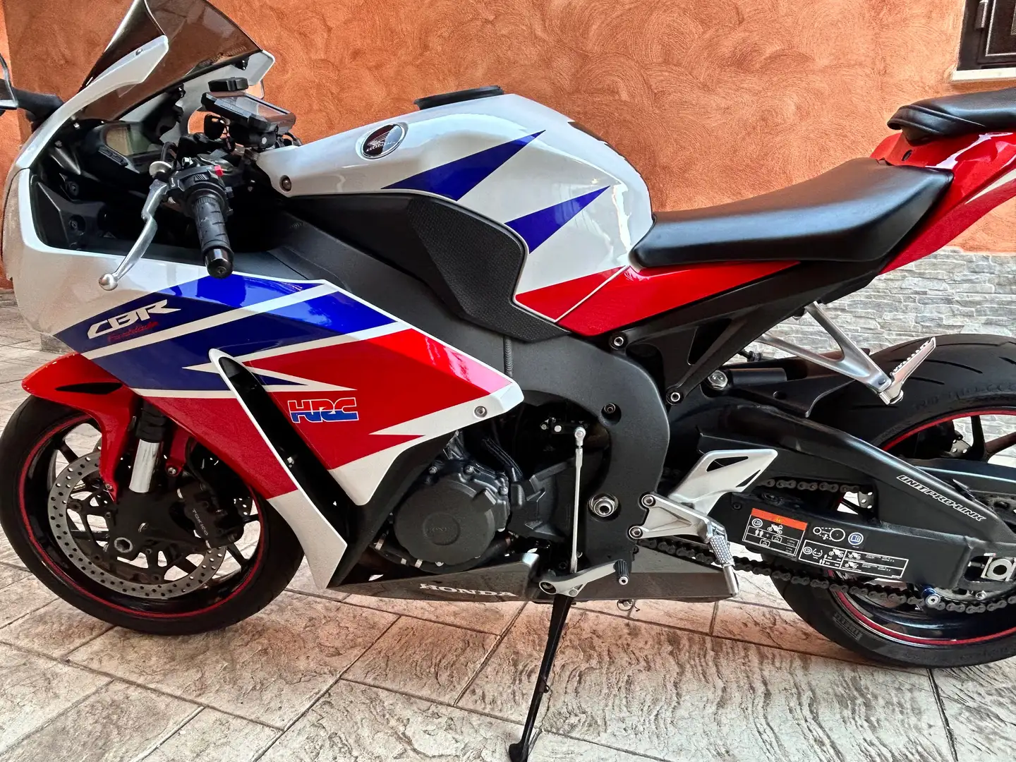 Honda Fireblade 1000 rr Weiß - 1