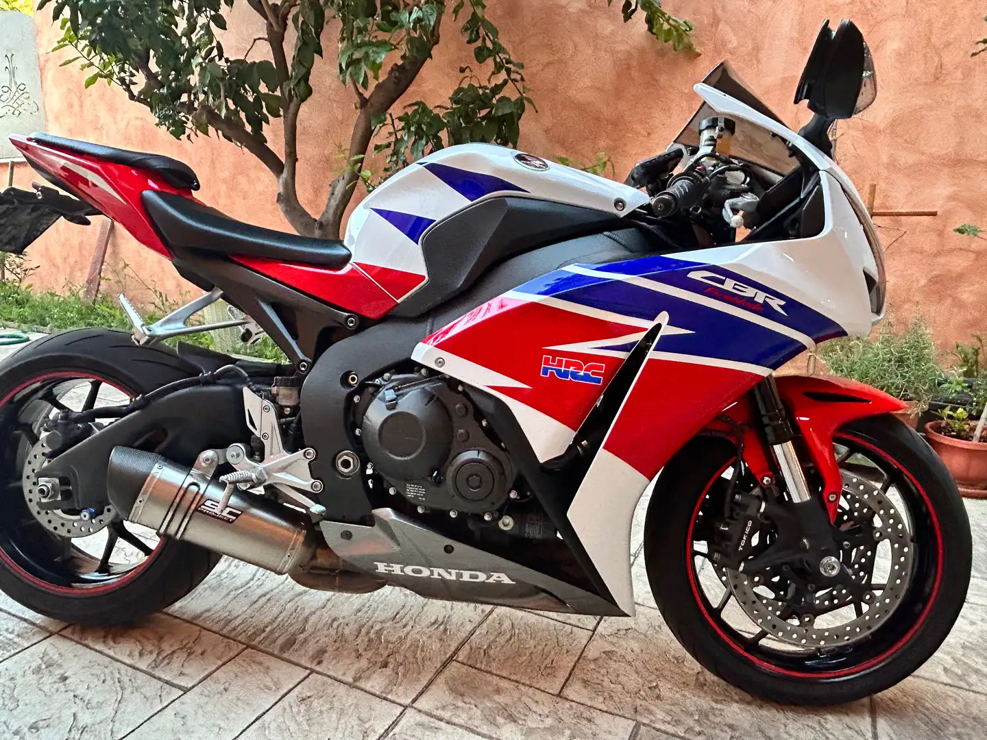 Honda Fireblade 1000 rr Weiß - 2