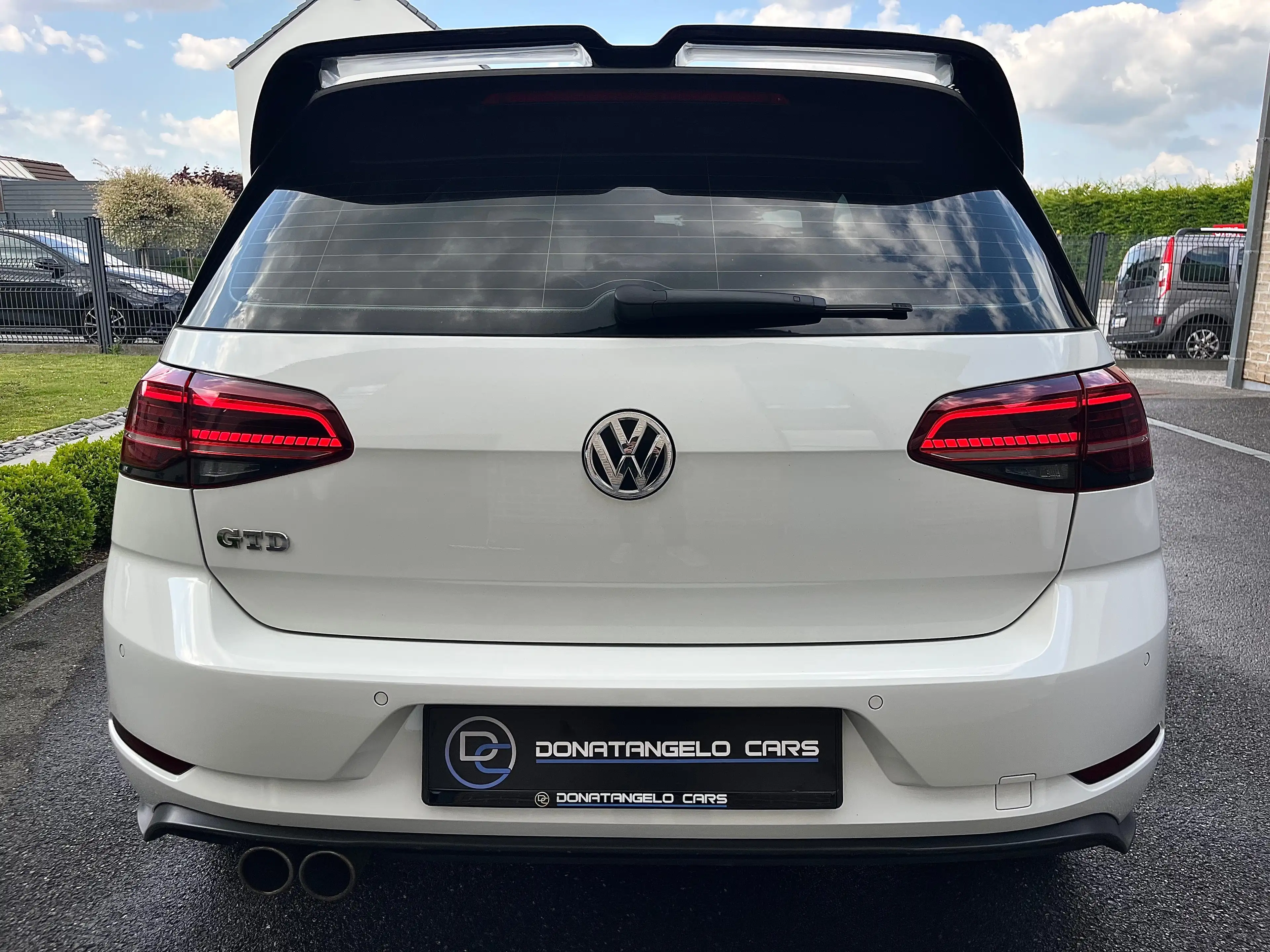 Volkswagen Golf GTD 2.0 CR TDi BMT DSG — photo 7