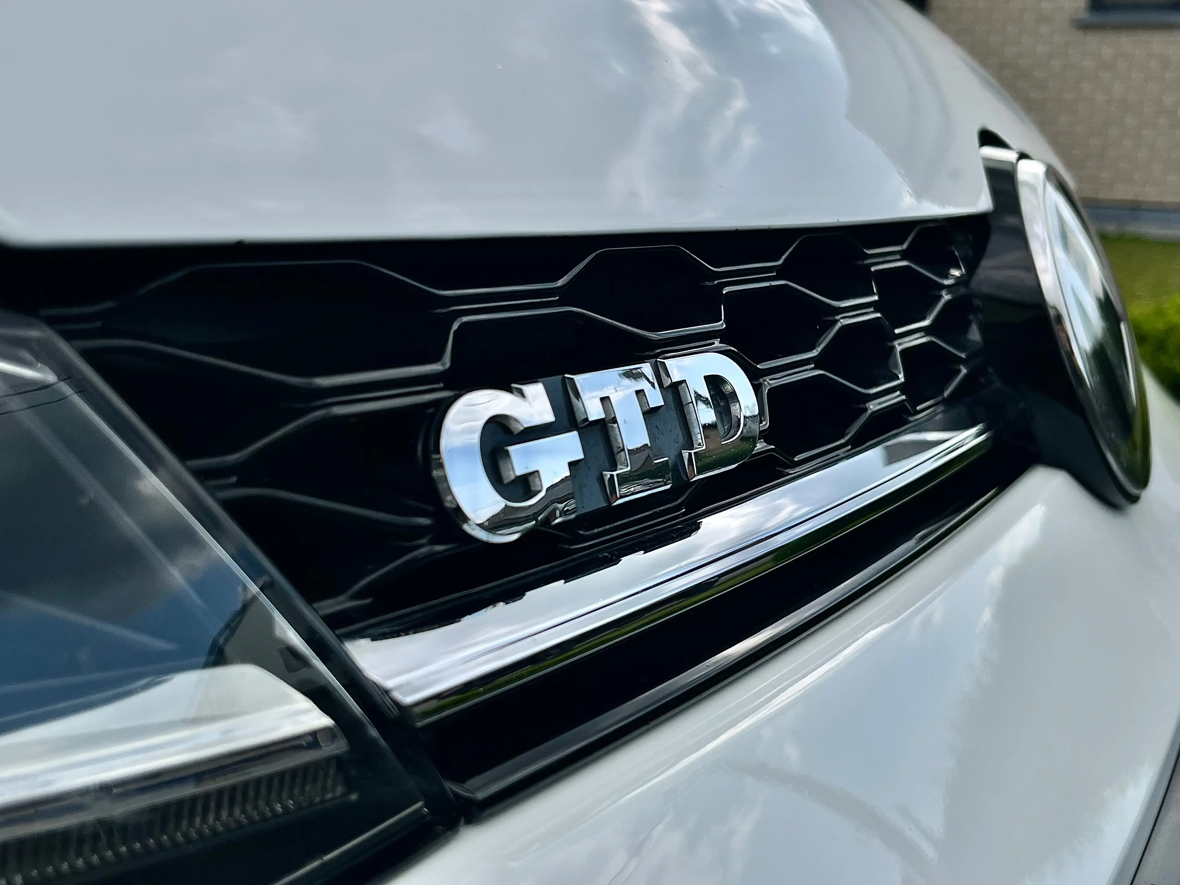 Volkswagen Golf GTD 2.0 CR TDi BMT DSG — photo 10