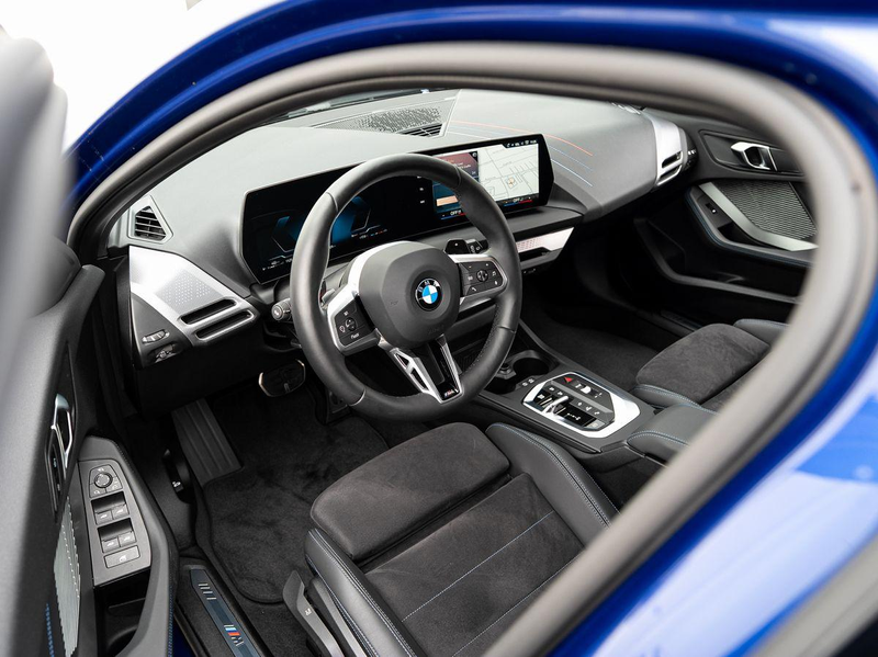 BMW 120 M-Sport AHK PANO AdLED KoZg SHZ SpieglP ParkA — photo 9