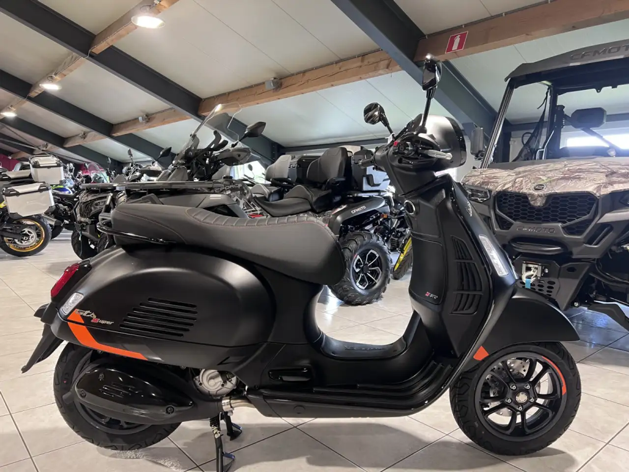Vespa GTS Super Sport