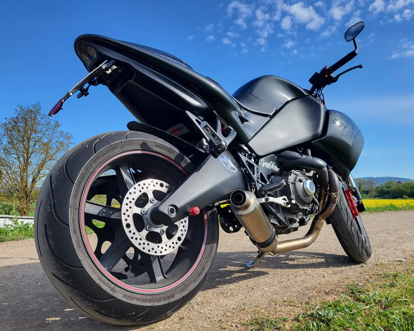 Buell 1125 CR Musclebike / Cafe-Racer / TOP-Bike Einzelstück Grijs - 2