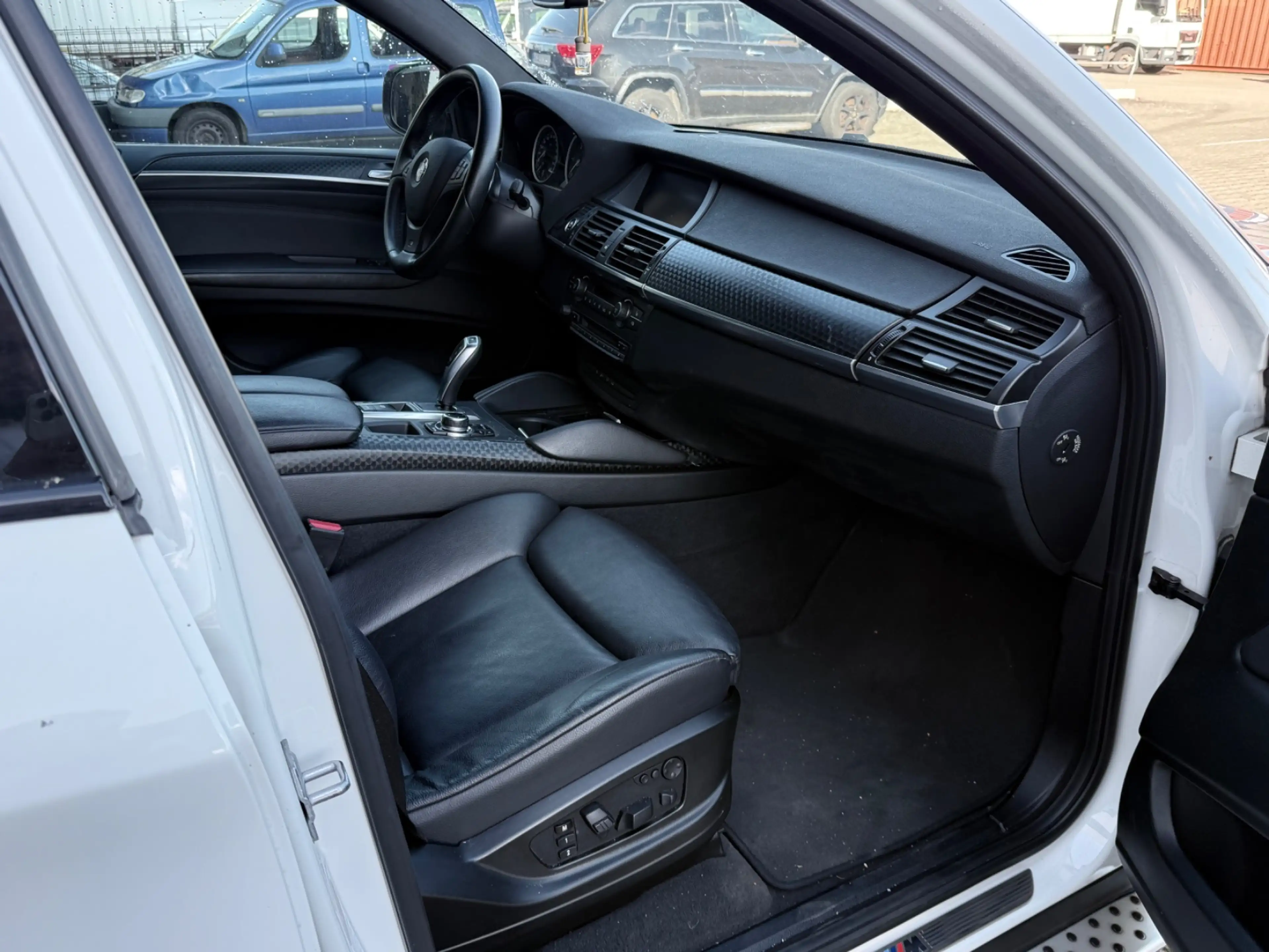 BMW X6 xDrive 40 d *PDC*XENON*KLIMAAUT*ELHK*LEDER — photo 14