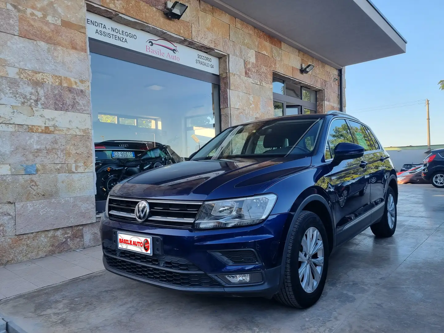 Volkswagen Tiguan Tiguan II 2016 2.0 tdi Business 4motion 150cv dsg Bleu - 2