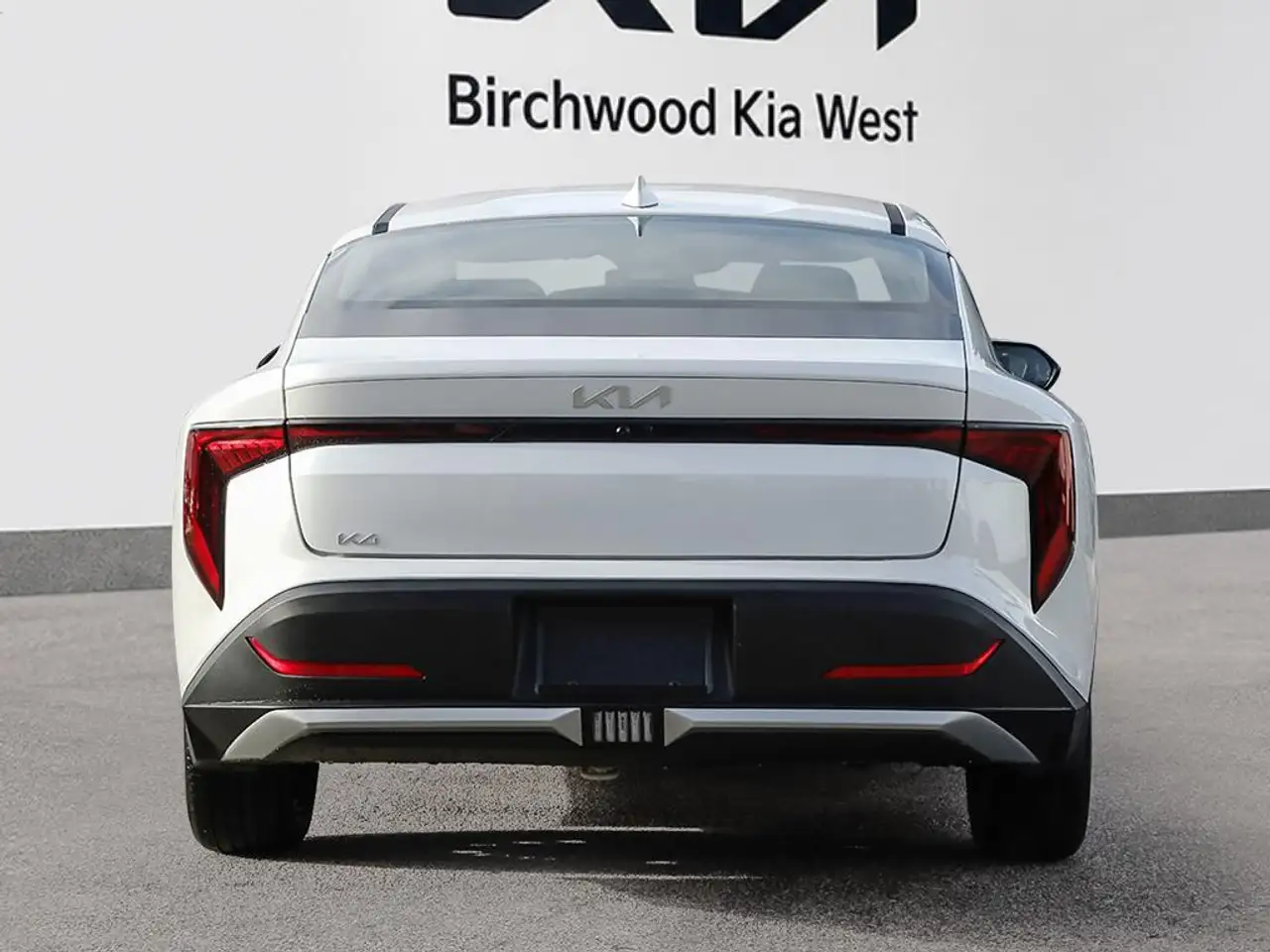 Kia K4 снимка Kia K4