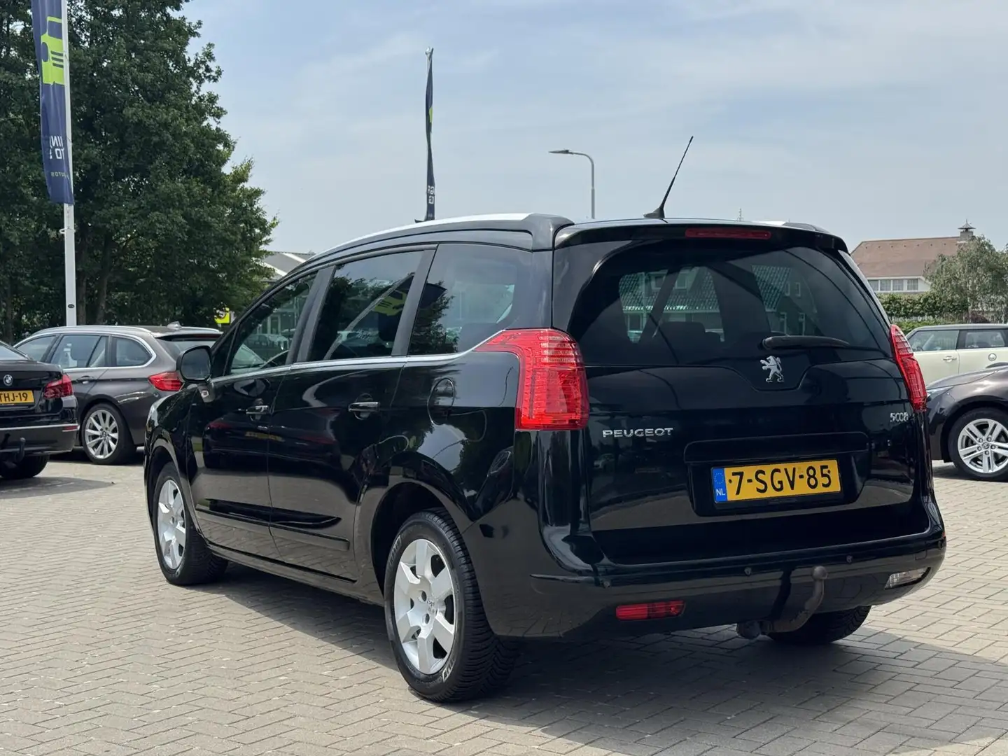 Peugeot 5008 1.6 THP Style 5p. | Trekhaak | Pano | Cruise | Schwarz - 2