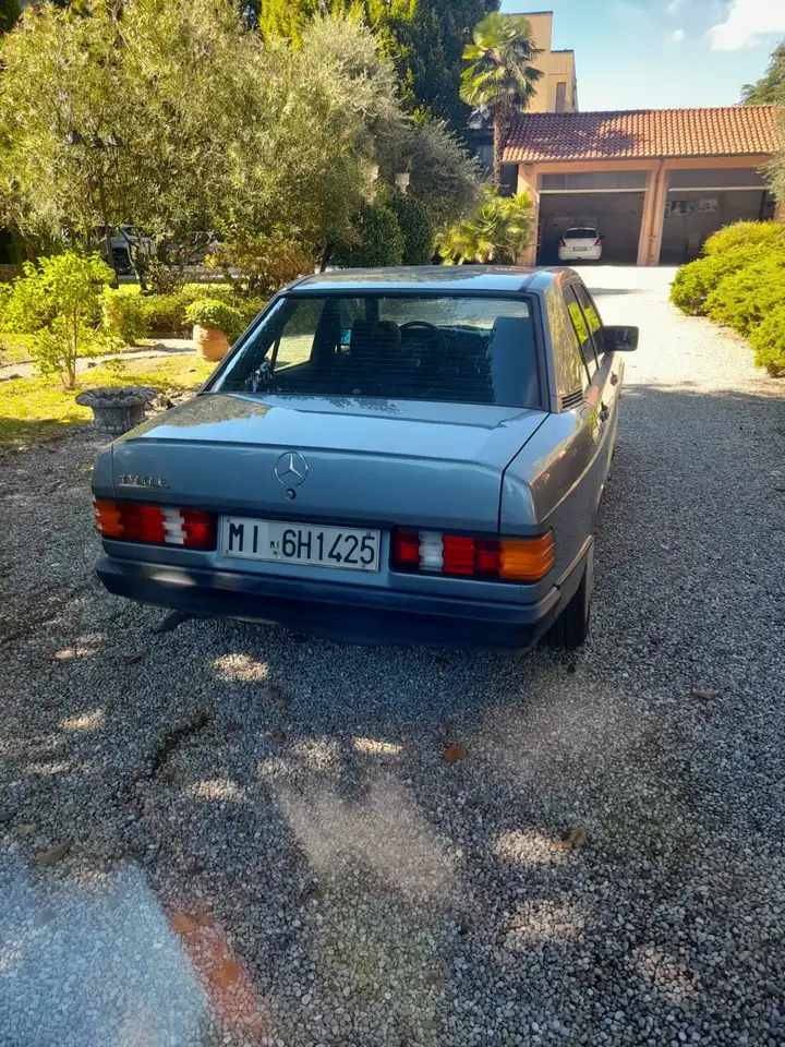 Mercedes-Benz 190 2.0 E 122cv, foto 2