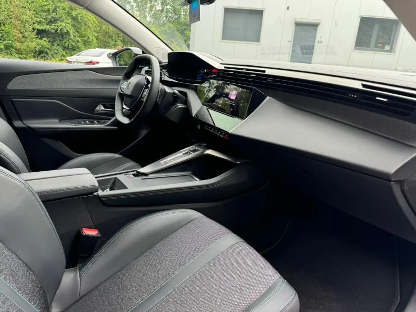 Peugeot 308 Allure Pack Hybrid Grijs - 2