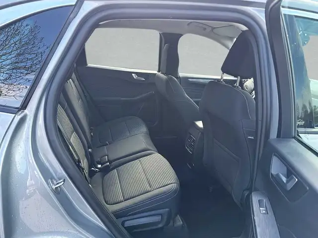 Ford Kuga view 5
