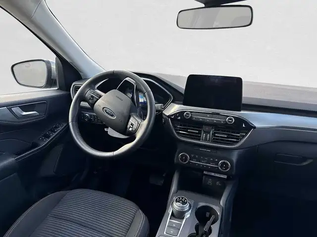 Ford Kuga view 4