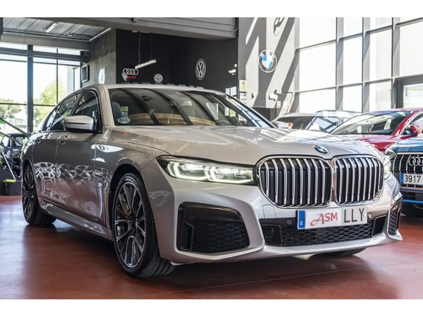 BMW 740 740dA xDrive Plateado - 2