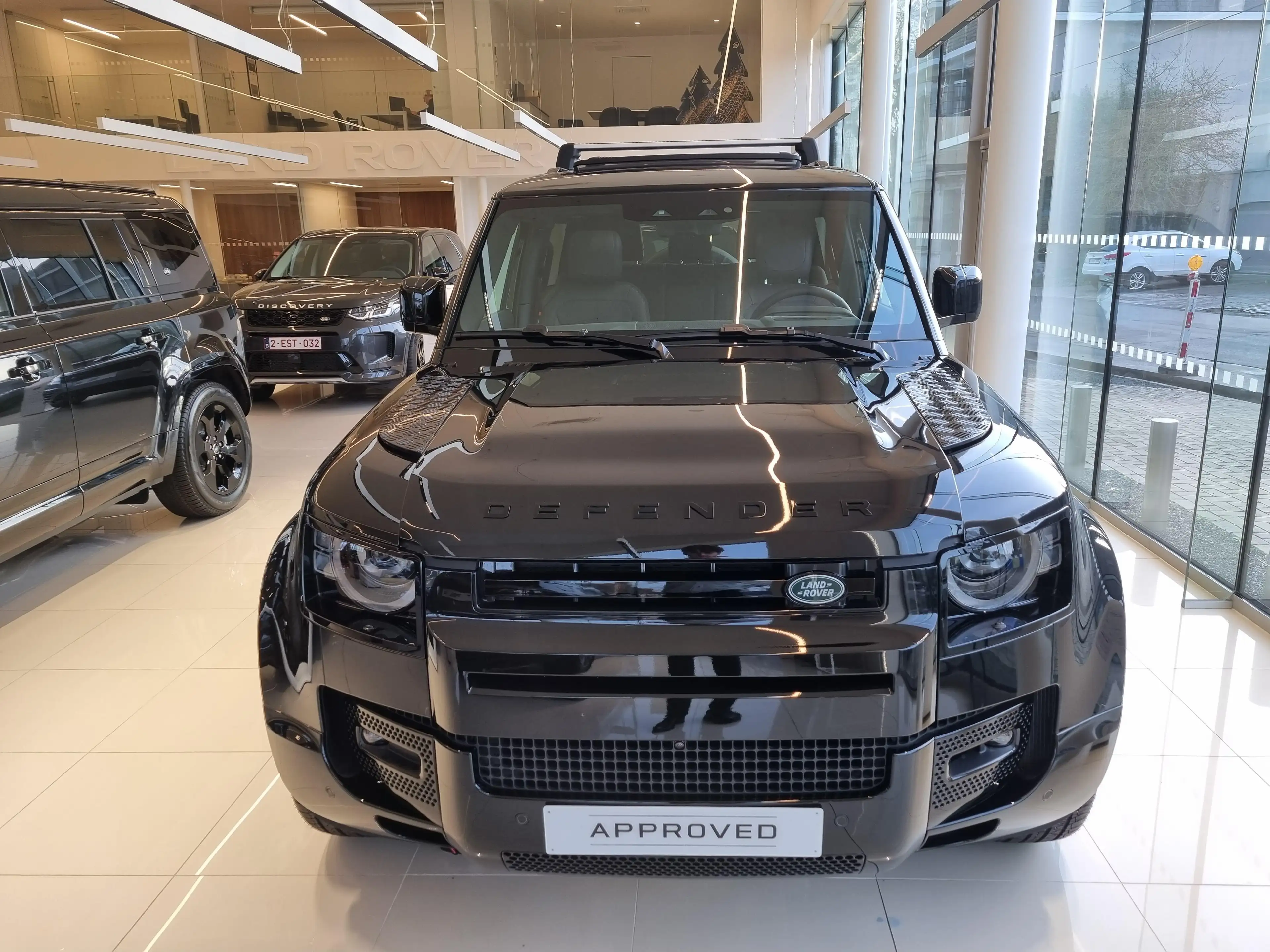 Land Rover Defender 90 D300 X DIRECT BESCHIKBAAR — photo 8