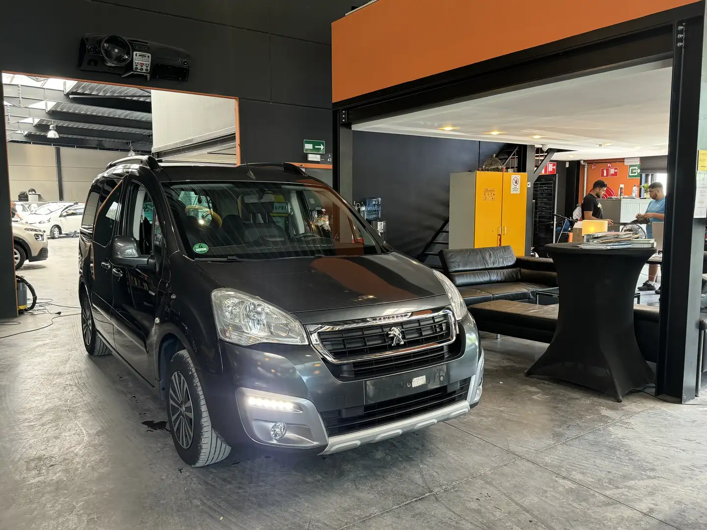 Peugeot Partner Partner Tepee - A/C - NAVI - MEDIA/TEL - LIM/REG Gris - 1