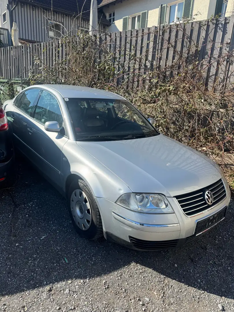Volkswagen Passat 1,9 TDI PD Highline - 2