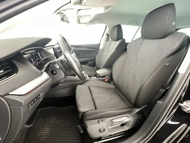 Skoda Octavia view 8