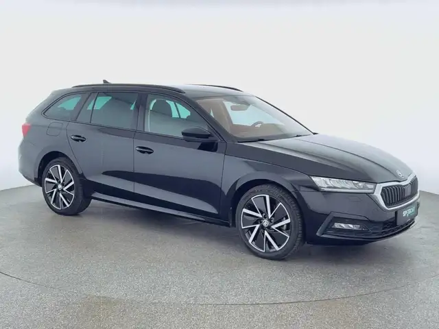 Skoda Octavia view 3