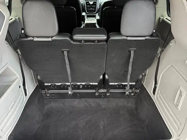 Lancia Voyager view 19