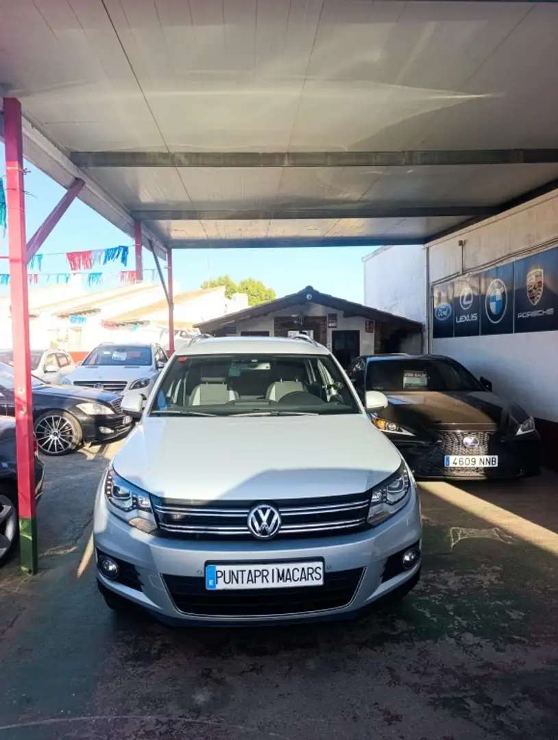 Volkswagen Tiguan Todoterreno Automático de 5 Puertas Gris - 2