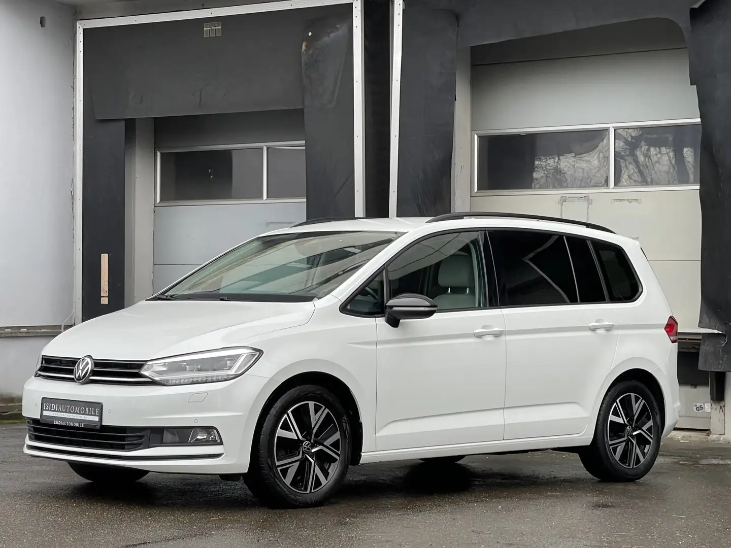 Volkswagen Touran Highline 7-Sitze LED ACC Navi DigitalCock Weiß - 2