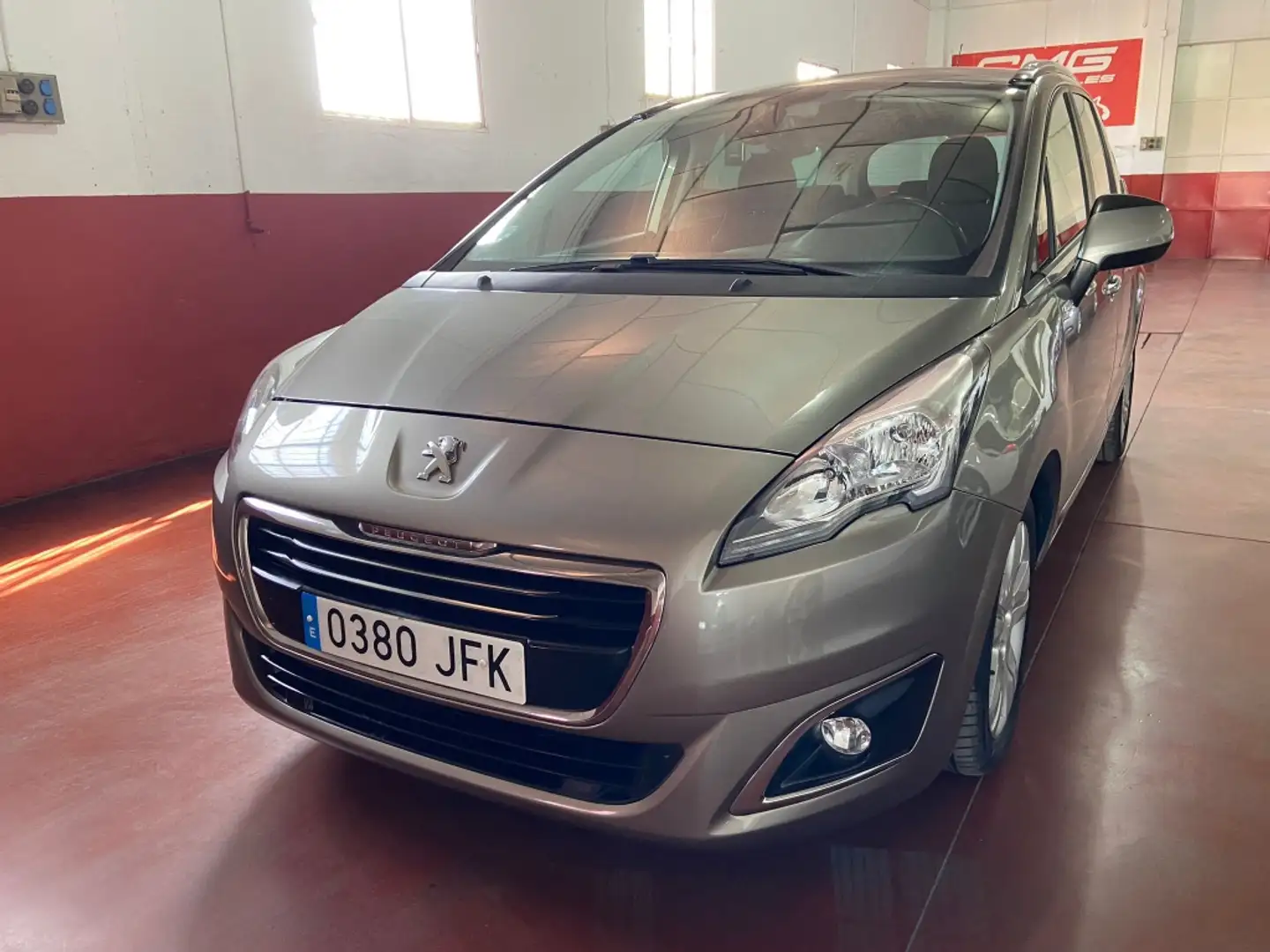 Peugeot 5008 1.6 BlueHDi Style 7 pl. 120 Beige - 2