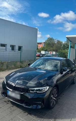 Imagine BMW 320 320d Aut. Luxury Line