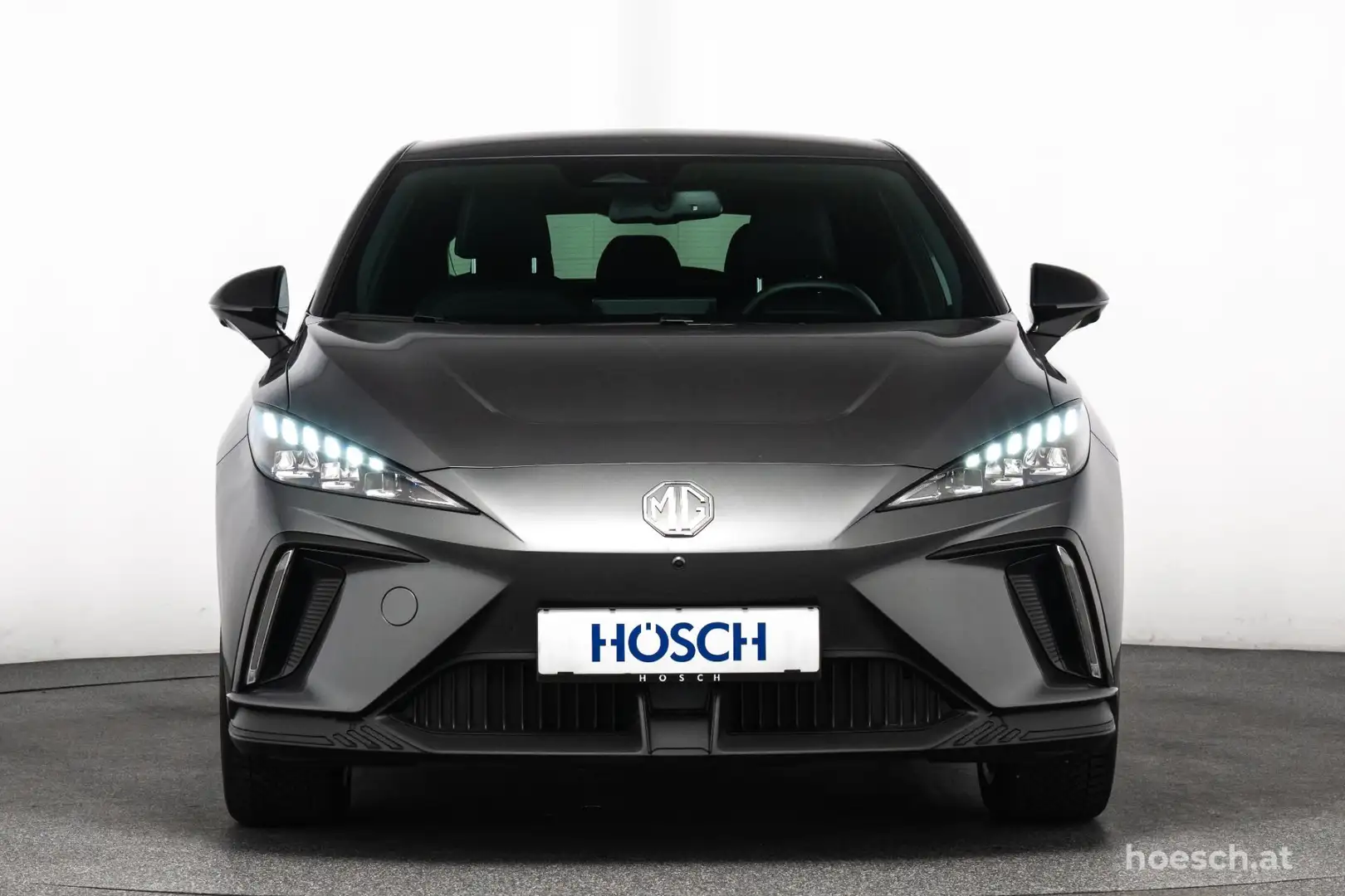 MG MG4 64kWh Luxury WENIG KM -45% Grau - 2