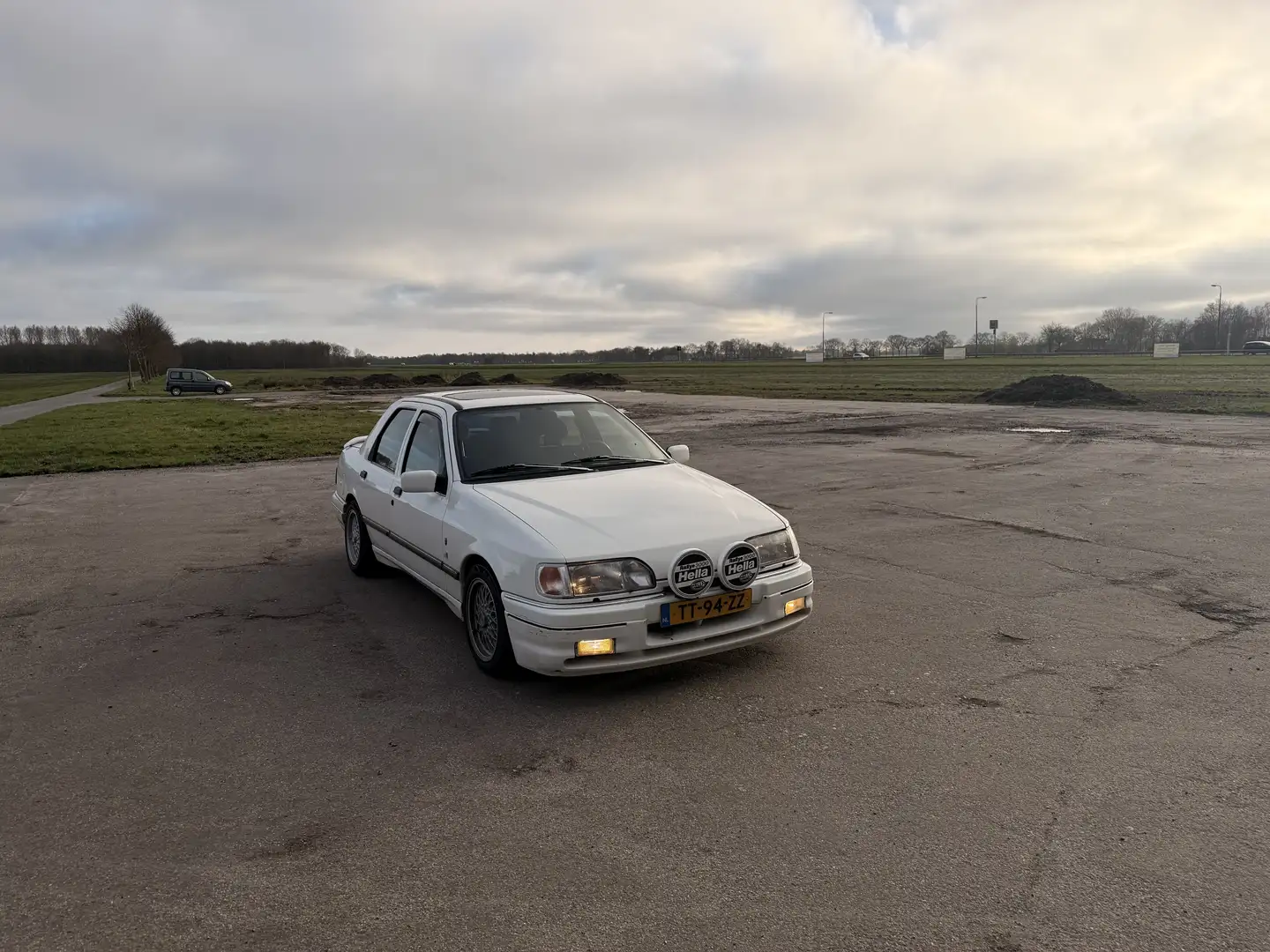 Ford Sierra Ghia - 1