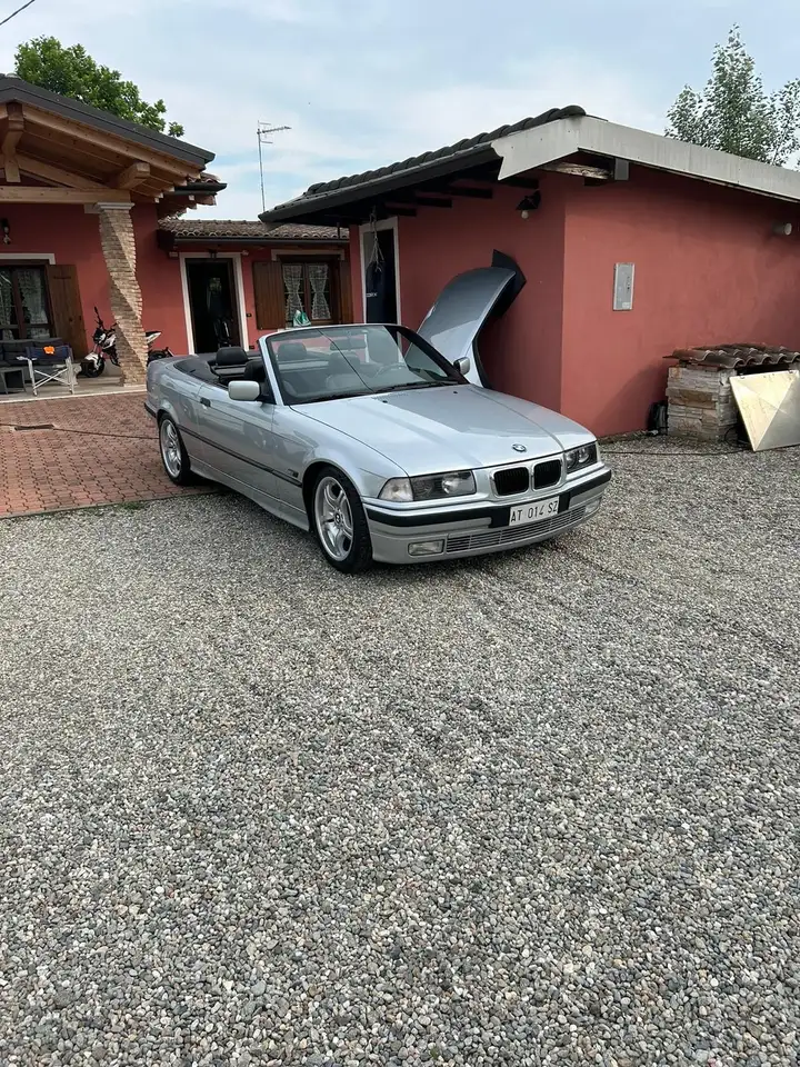 BMW 320i Cabrio Europa c/2airbag, foto 1
