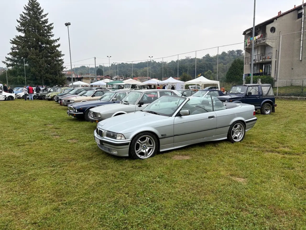 BMW 320i Cabrio Europa c/2airbag, foto 7
