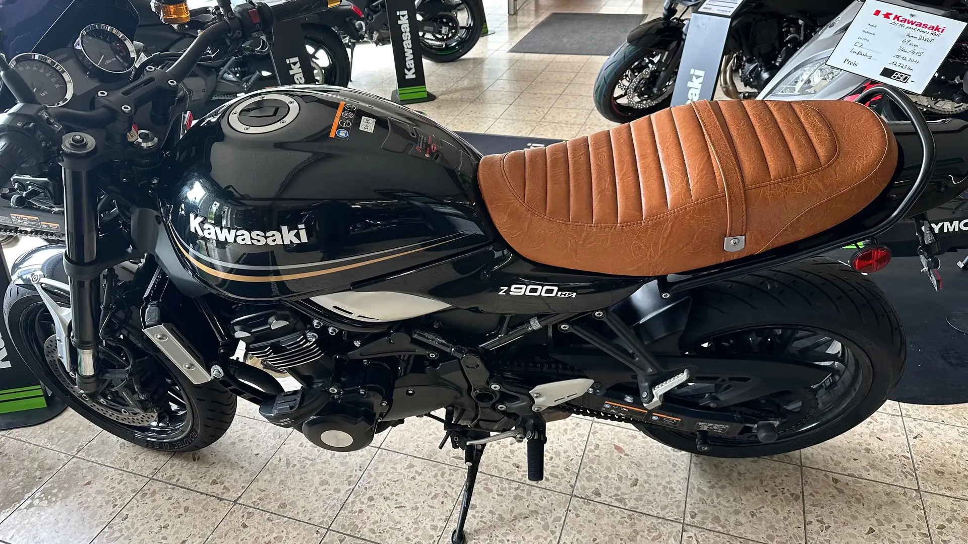 Kawasaki Z900RS Noir - 2