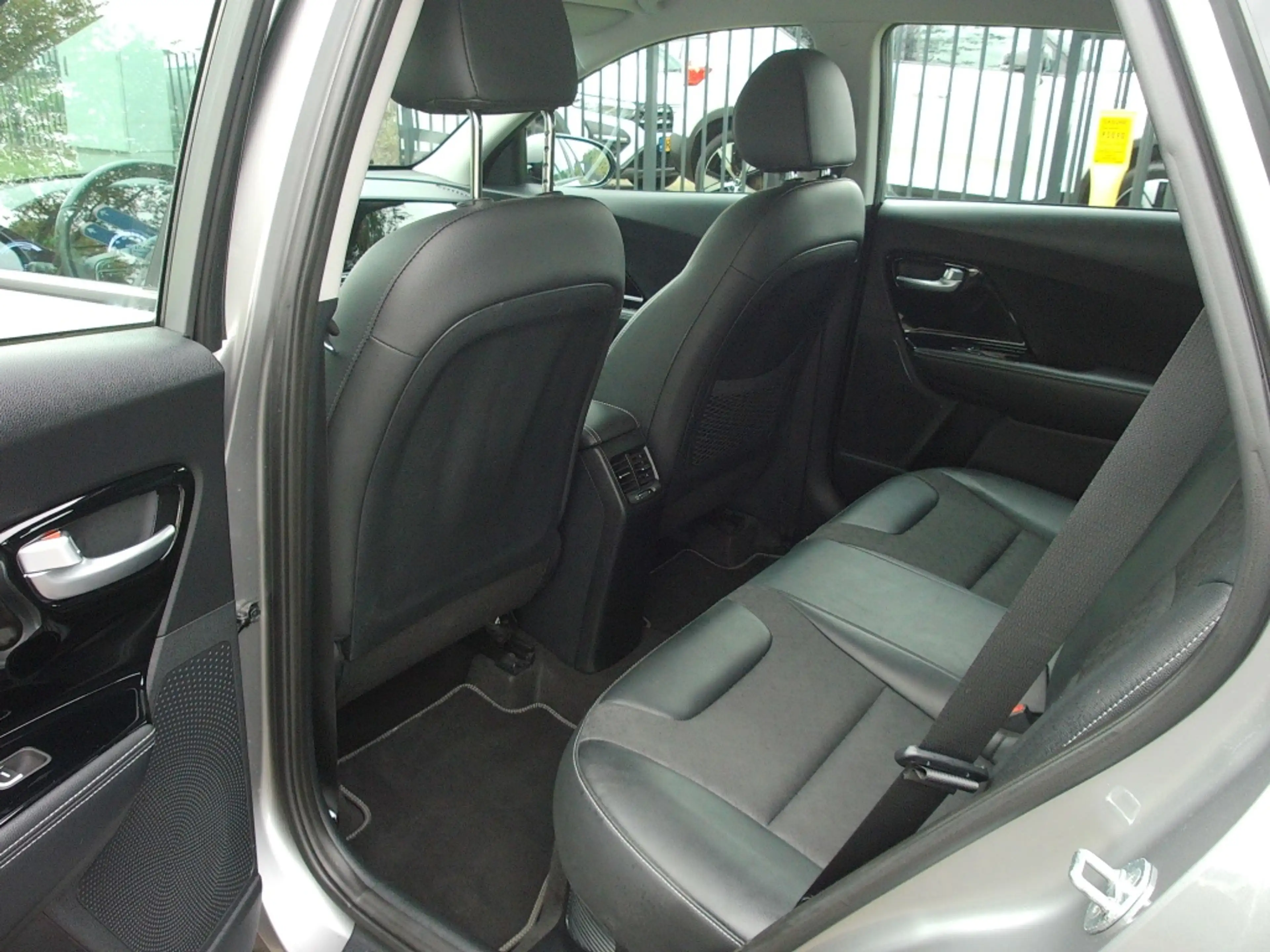 Kia Niro 1.6 GDi Hybrid 141pk DCT6 DynamicLine — photo 9