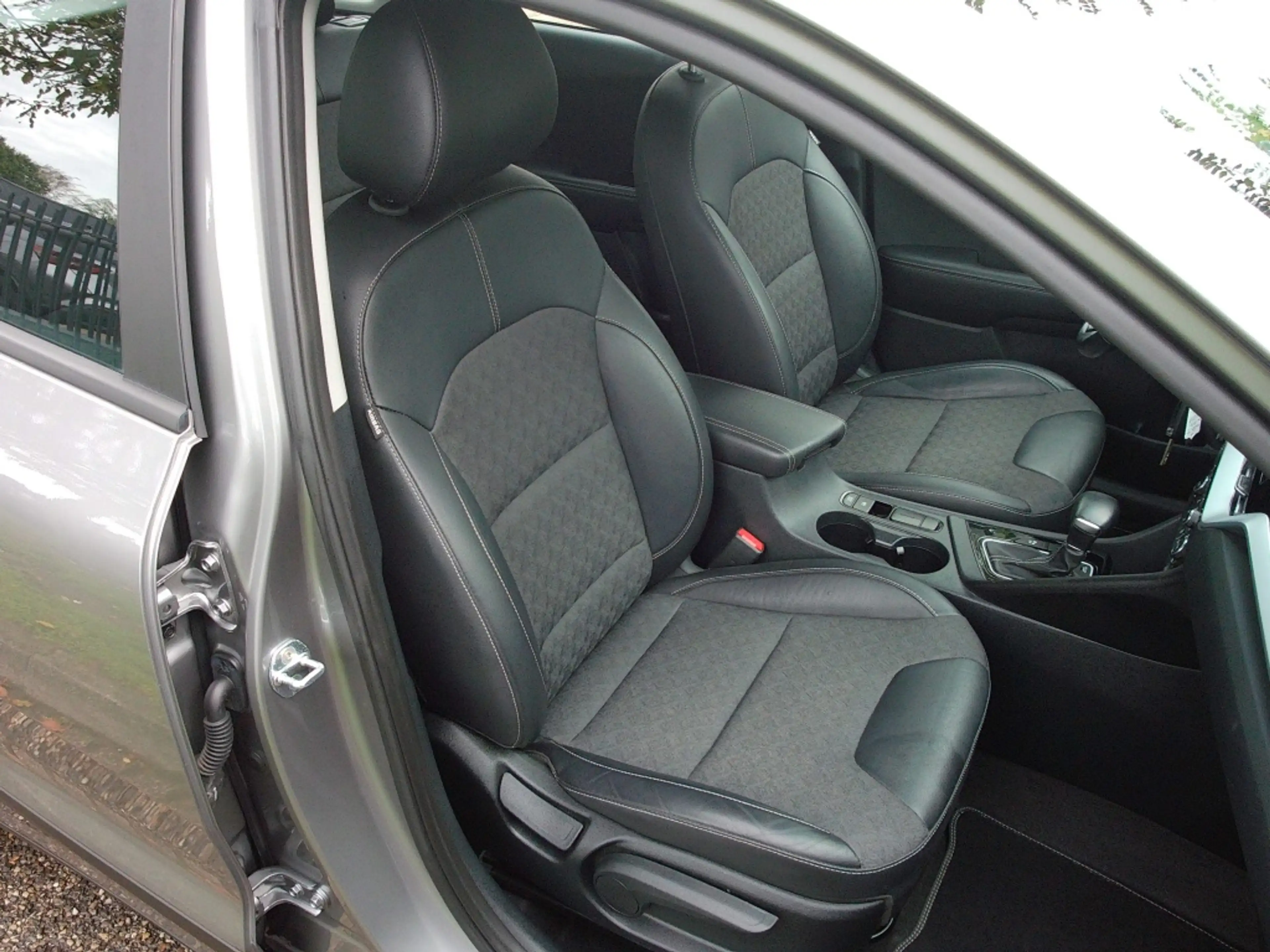 Kia Niro 1.6 GDi Hybrid 141pk DCT6 DynamicLine — photo 25