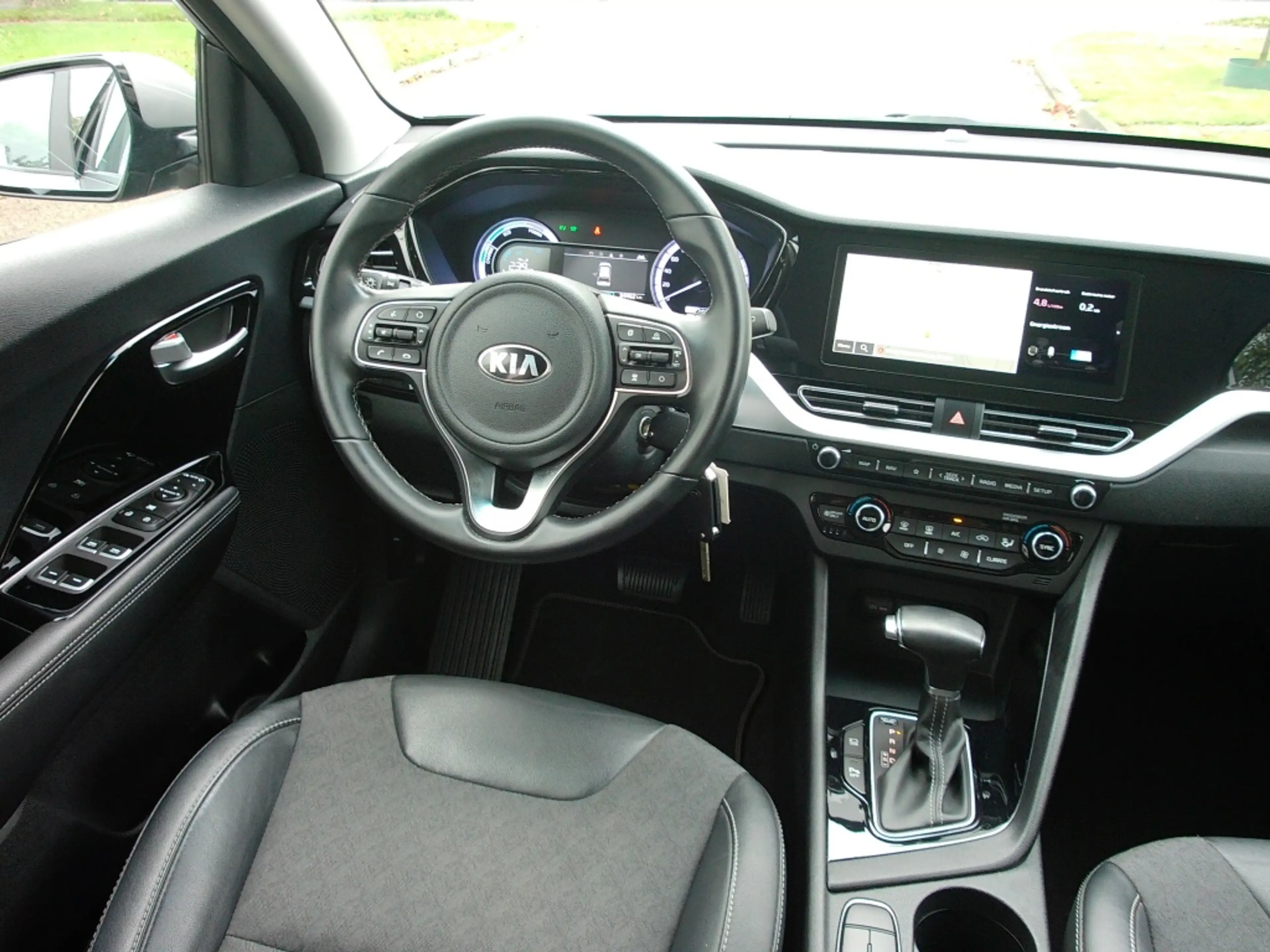 Kia Niro 1.6 GDi Hybrid 141pk DCT6 DynamicLine — photo 3