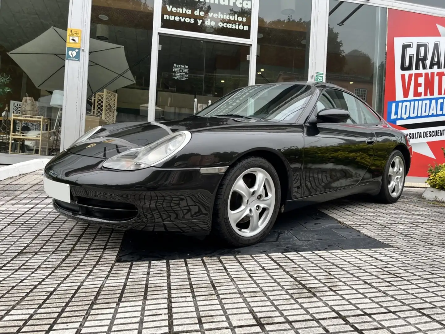 Porsche 996 Carrera 4 Coupé Negro - 1