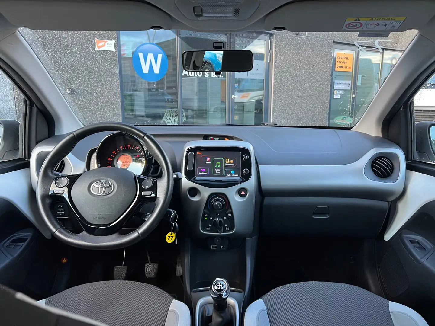 Toyota Aygo 1.0 VVT-i x-wave Airco, Parkeer Camera, Cruise Wit - 2