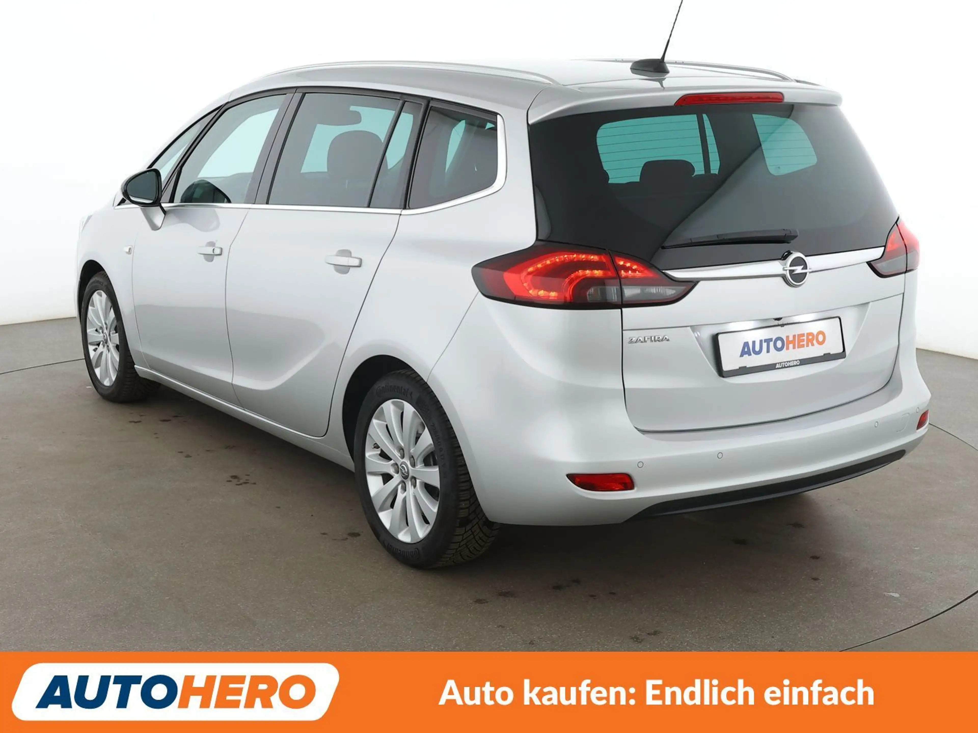 Opel Zafira Tourer 1.6 SIDI Turbo Innovation Aut.*PDC*NAVI*SHZ* — photo 4