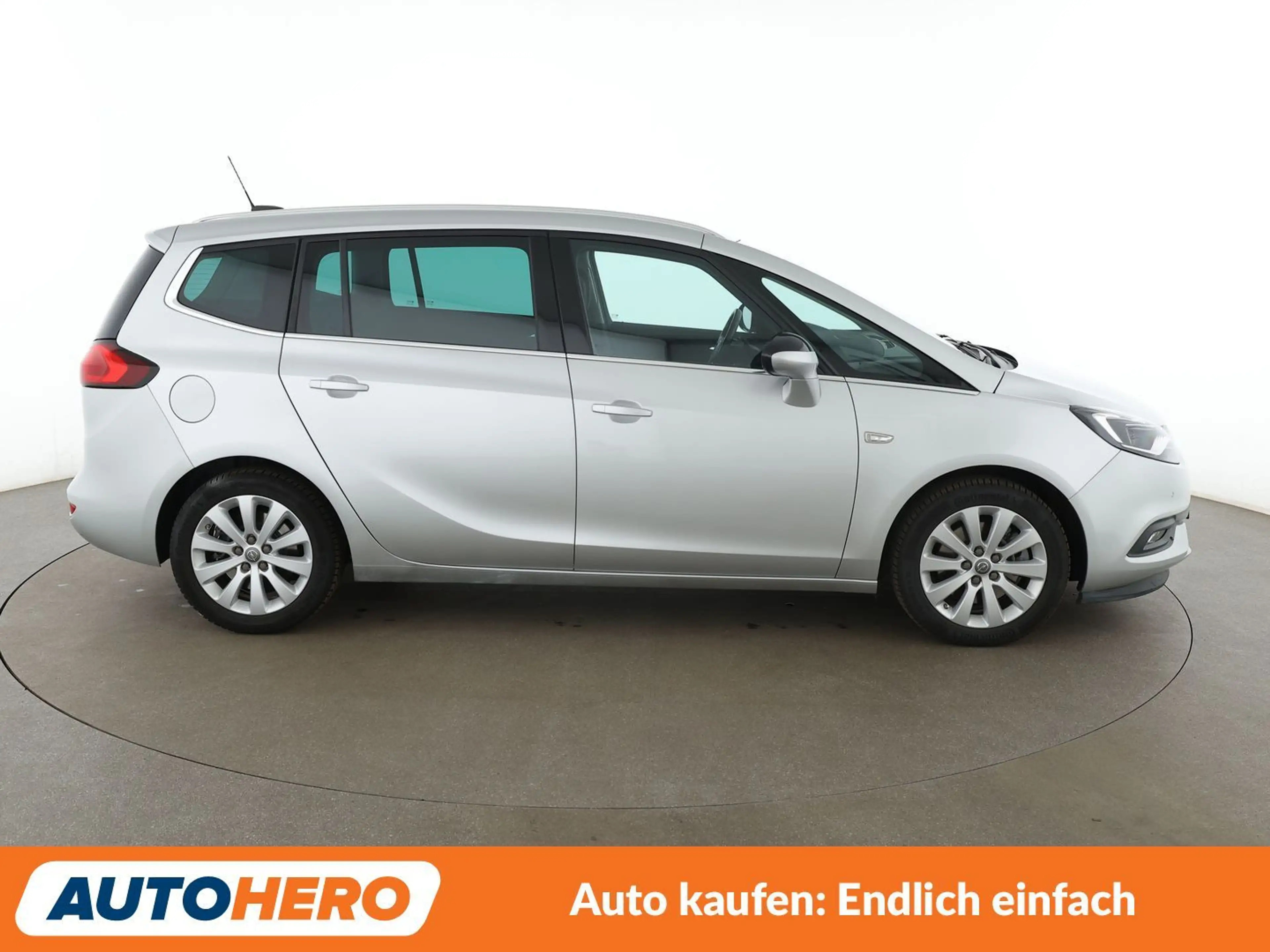 Opel Zafira Tourer 1.6 SIDI Turbo Innovation Aut.*PDC*NAVI*SHZ* — photo 7