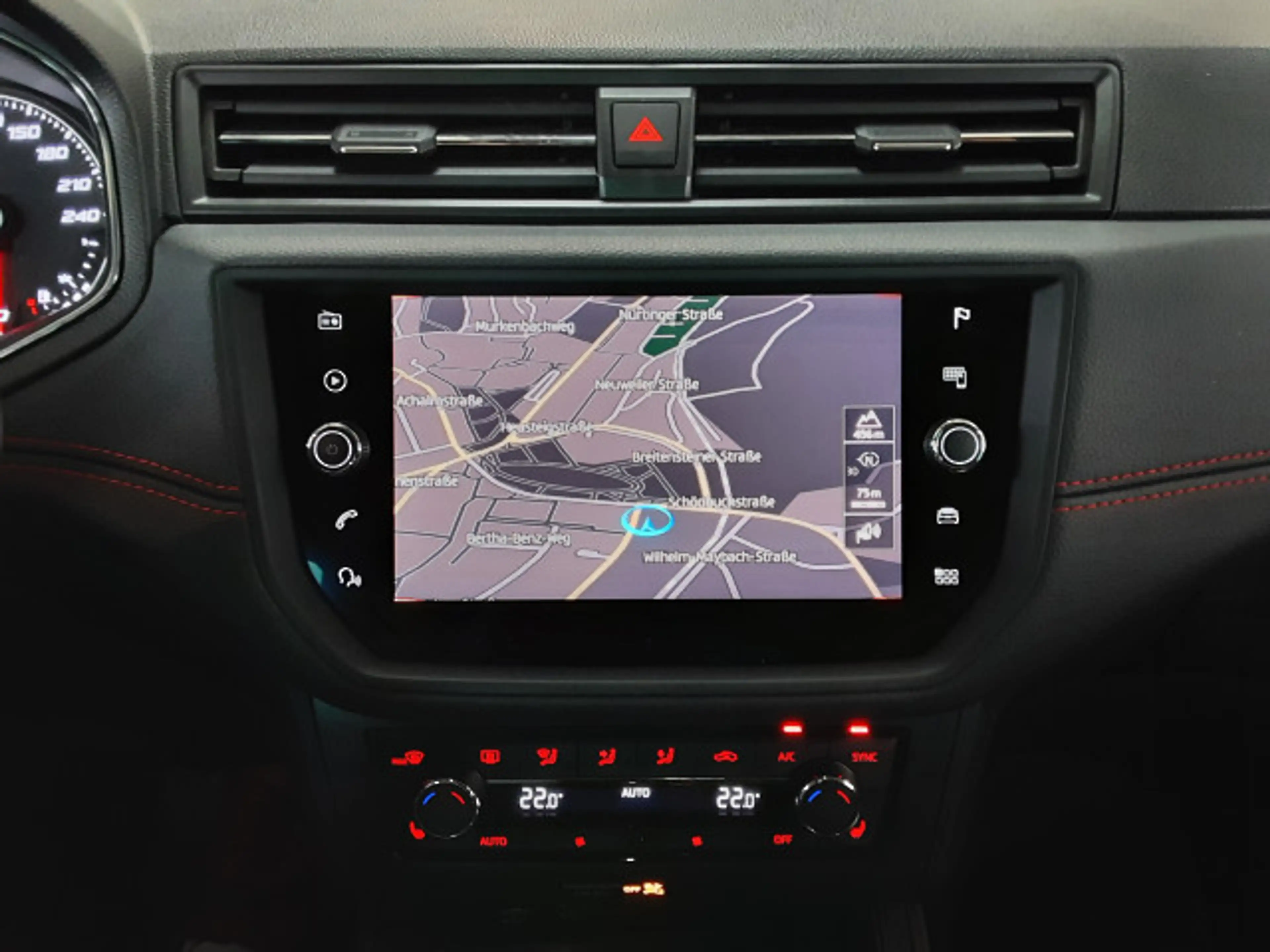 SEAT Ibiza 1.0 TSI FR DSG LED CAM Pano Navi PDC — photo 7