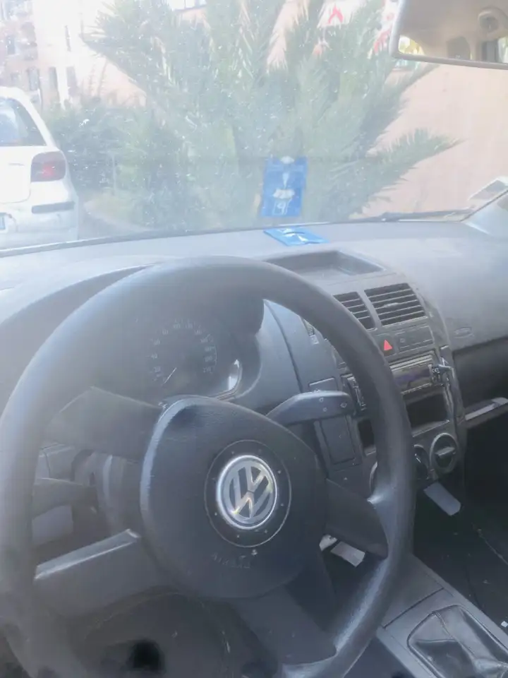 Volkswagen Polo Citadine 5 portes — photo 6